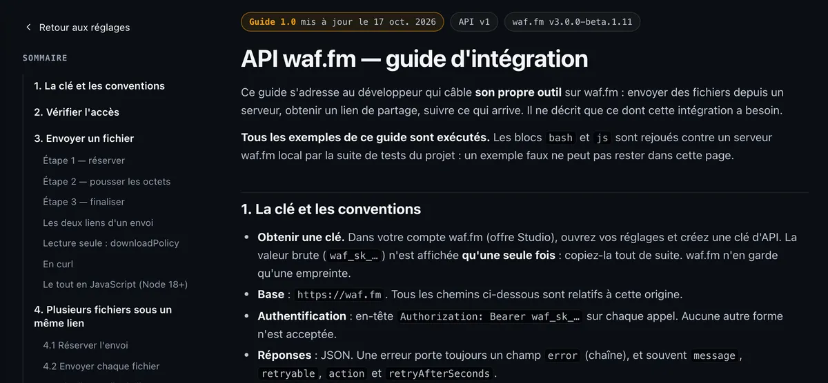 Le guide de l'API dans waf.fm : le sommaire à gauche, la première section à droite.